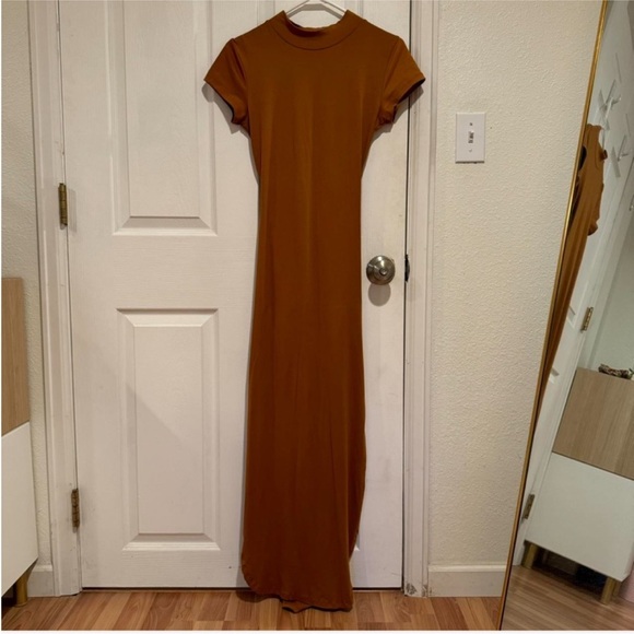 Burnt orange maxi dress - Picture 1 of 8